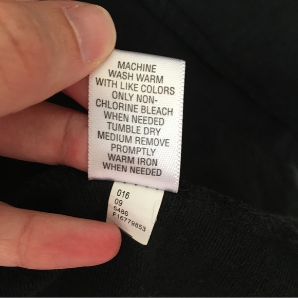 Fitted Black Mossimo Short-sleeved 2-button Jacket - Picture 9 of 16